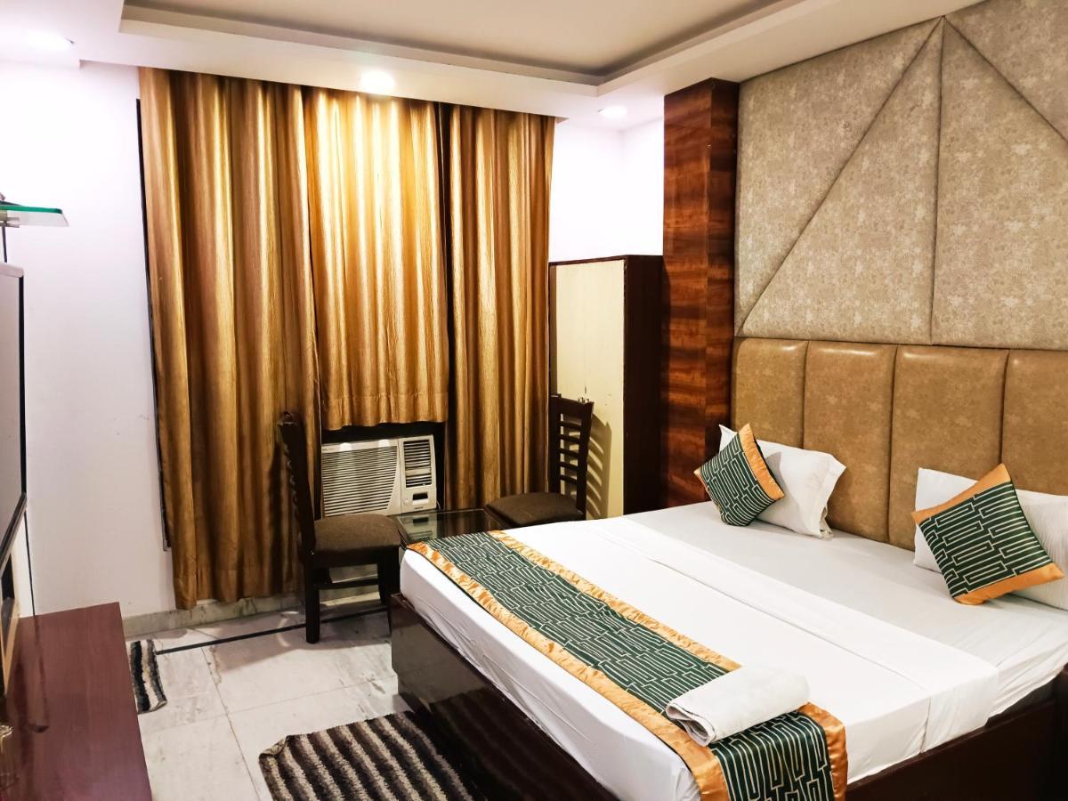 Hotel De Tark Near Igi Airport Delhi Nuova Delhi Esterno foto